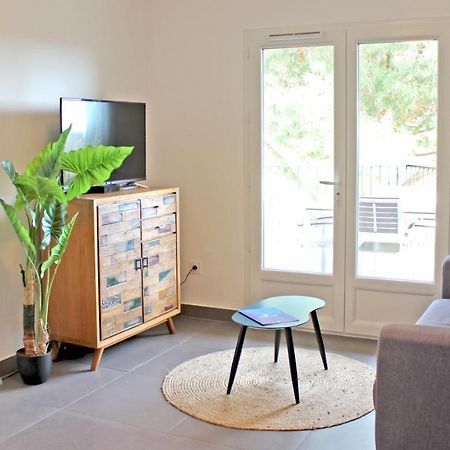 Select'Sohome - La Fossette - Appartement Pour 4 Personnes Avec Terrasse Et Vue Mer ! - Fos-04 Ле-Лаванду Екстер'єр фото